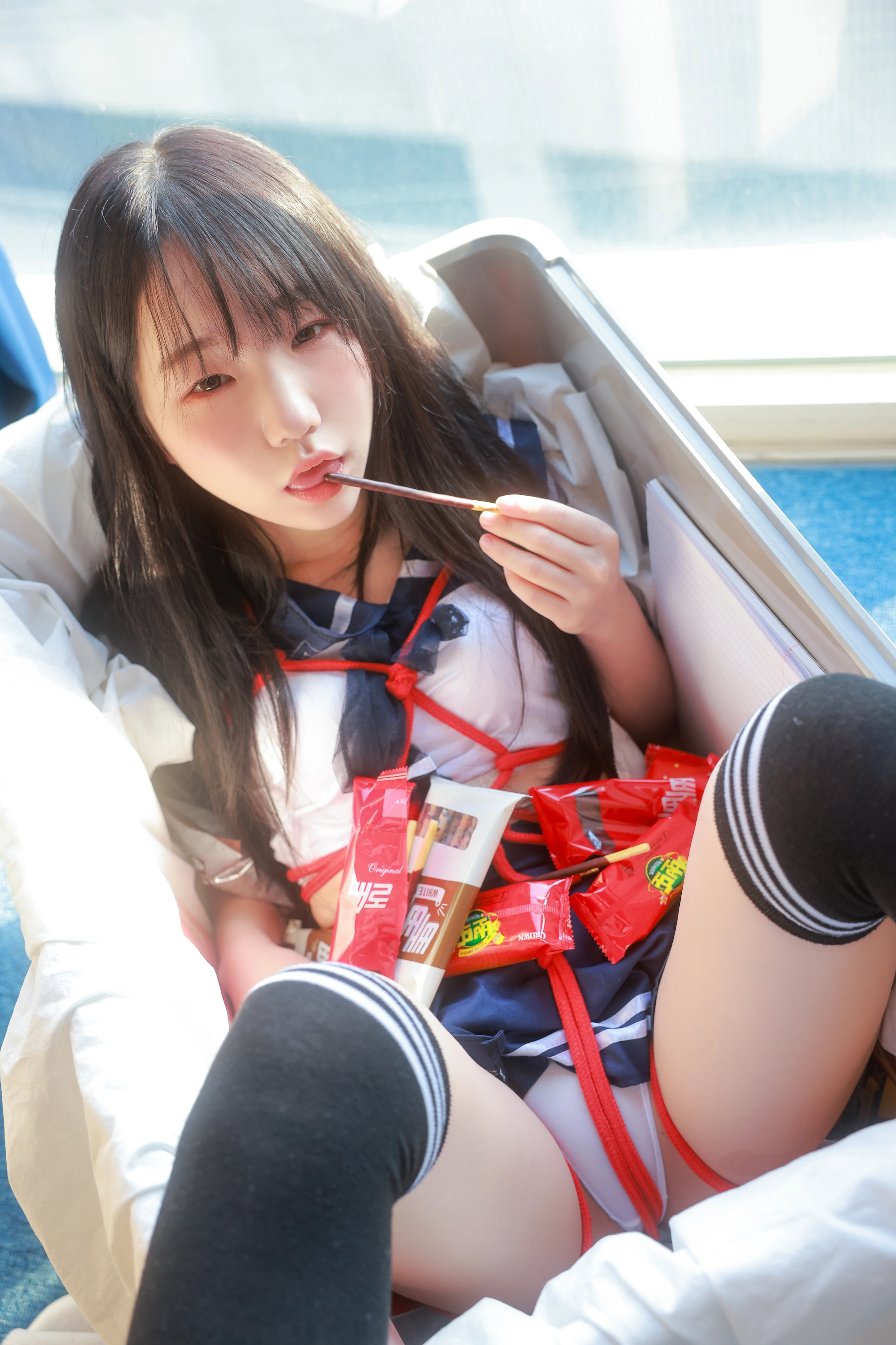 019.[SWEETBOX] Yeri - Packaging girl 2